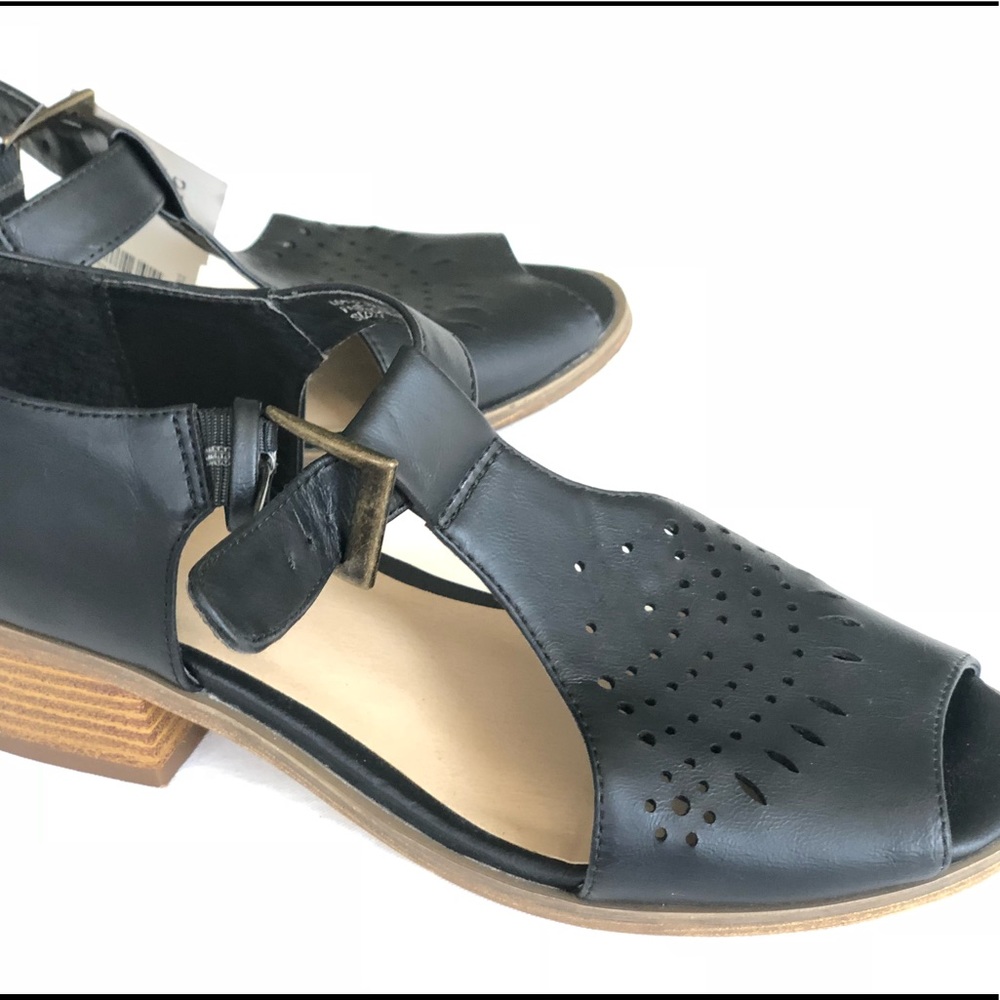 Urban Outfitters Black eyelet summer sandals